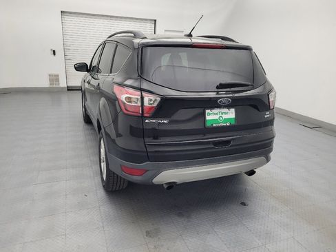 Used 2018 Ford Escape SE image 6