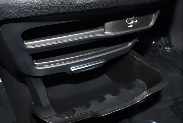 New 2026 Chrysler Pacifica Select AWD/4WD image 24
