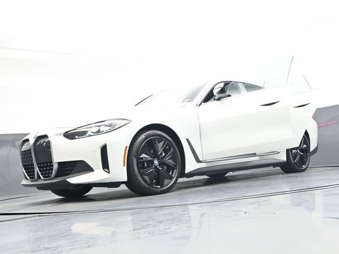 Used 2023 BMW i4 eDrive35 w/ Premium Package RWD image 42