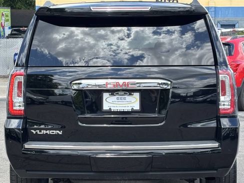 Used 2018 GMC Yukon Denali w/ Open Road Package AWD/4WD image 7