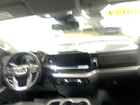 Used 2024 GMC Sierra 1500 SLT image 21