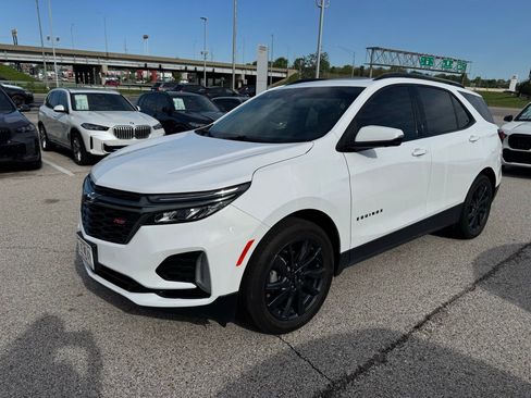 Used 2023 Chevrolet Equinox RS w/ RS Leather Package image 3