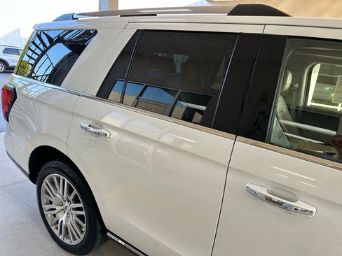 Certified 2023 Ford Expedition Limited AWD/4WD image 11