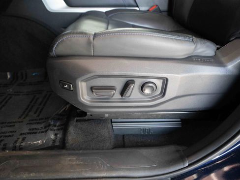 Used 2024 Toyota Tundra Platinum image 12