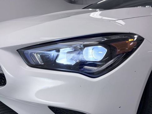 Used 2022 Mercedes-Benz CLA 250 4MATIC image 11