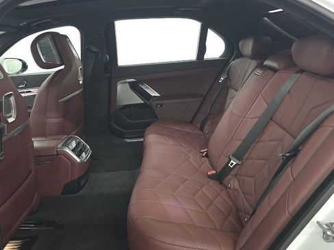 Used 2023 BMW 760i xDrive w/ Executive Package AWD/4WD image 6
