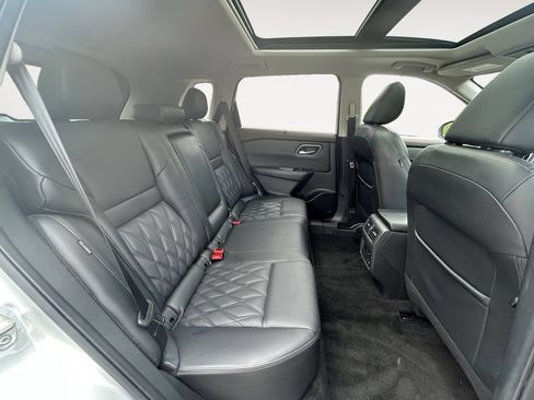 Used 2021 Nissan Rogue Platinum AWD/4WD image 24