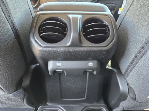 New 2026 Jeep Gladiator Sport image 29