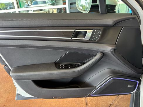 Used 2023 Porsche Panamera Platinum Edition RWD image 18