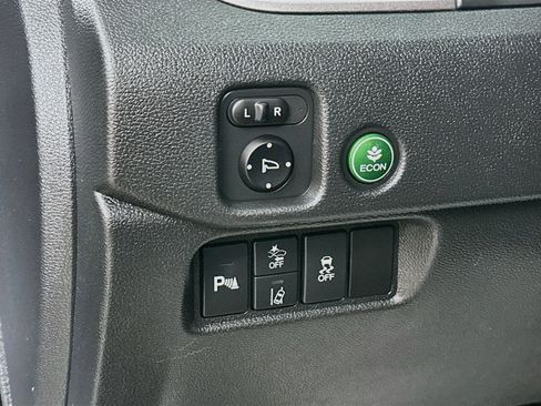 Used 2024 Honda Passport EX-L image 10