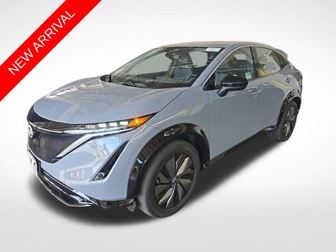 Used 2024 Nissan Ariya FWD image 1