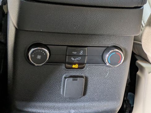 Used 2016 Ford Explorer FWD image 20