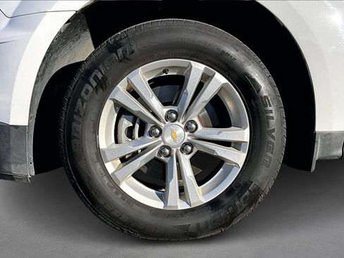 Used 2017 Chevrolet Equinox LS image 8