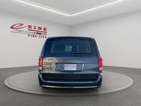 Used 2015 Dodge Grand Caravan American Value Package image 5