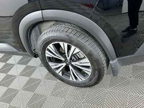 Certified 2023 Nissan Rogue SV AWD/4WD image 37