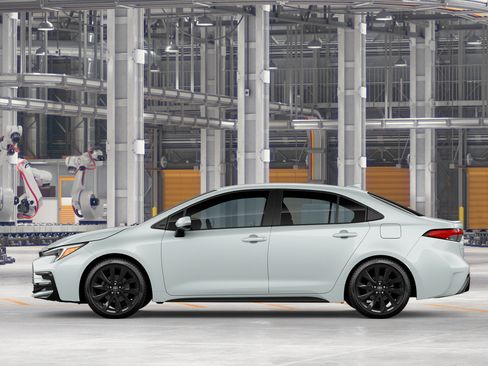New 2026 Toyota Corolla SE FWD image 4