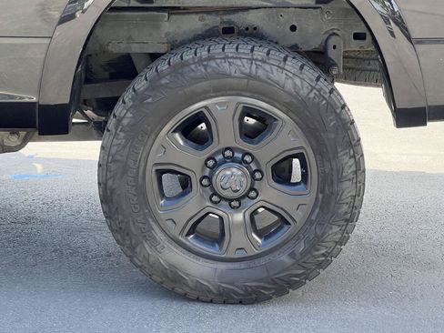 Used 2018 RAM 2500 Laramie w/ Sport Appearance Group AWD/4WD image 14