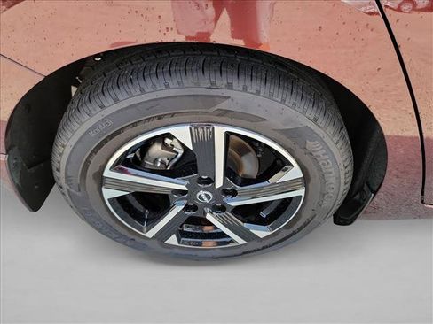 Used 2025 Nissan Sentra SV FWD image 11
