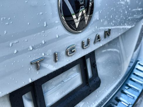 Used 2024 Volkswagen Tiguan Wolfsburg Edition image 15