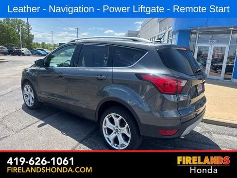 Used 2019 Ford Escape Titanium FWD image 3