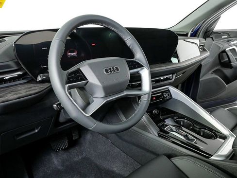 New 2025 Audi Q5 Premium Plus image 4