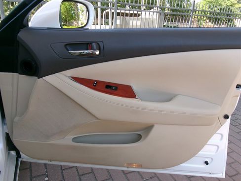 Used 2012 Lexus ES 350 image 21