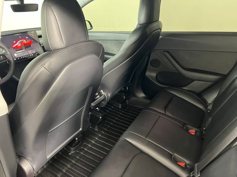 Used 2022 Tesla Model Y Performance AWD/4WD image 20