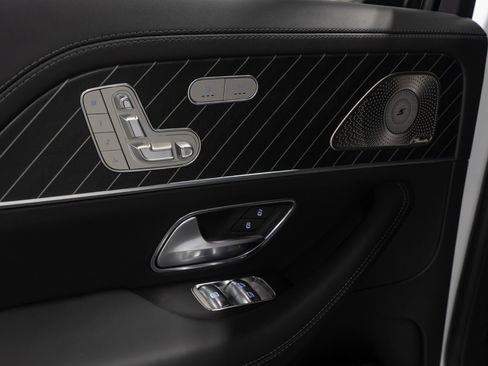 Used 2026 Mercedes-Benz Maybach GLS 600 4MATIC image 69