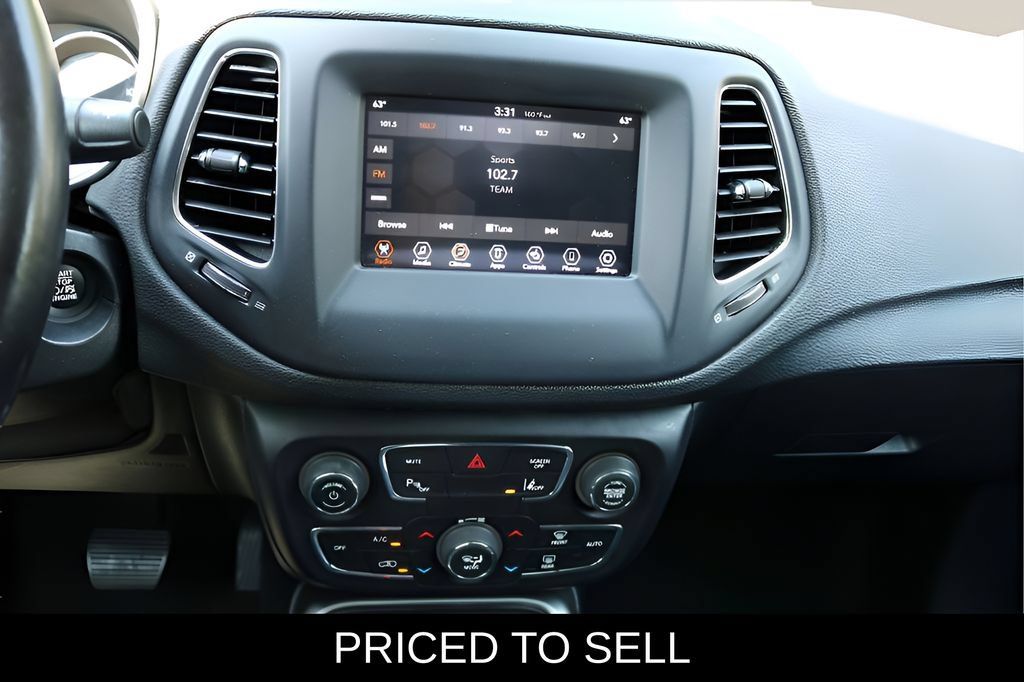Used 2021 Jeep Compass Latitude w/ Driver Assistance Group AWD/4WD image 20