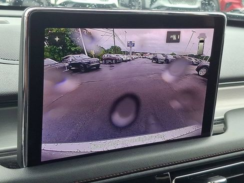 Used 2023 Lincoln Aviator AWD w/ Premium Package image 20