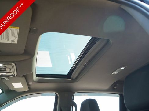 Used 2021 Chevrolet Silverado 1500 LT Trail Boss w/ Convenience Package II image 34