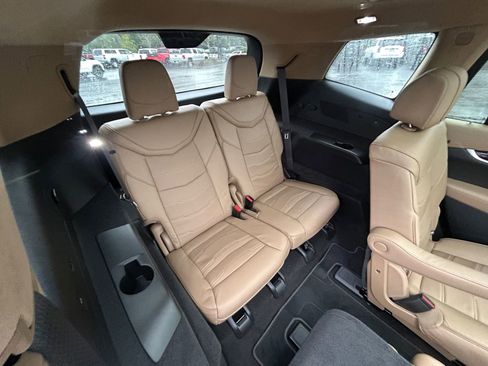 New 2025 Cadillac XT6 Sport w/ Platinum Package image 35