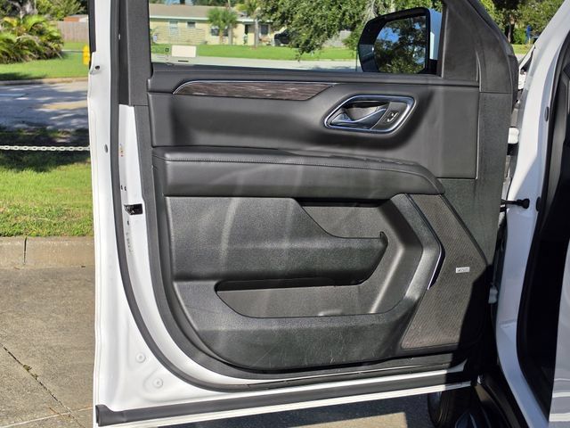Used 2024 Chevrolet Tahoe LT RWD image 19