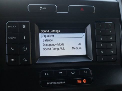 Used 2020 Ford F550 2WD Regular Cab Super Duty image 33