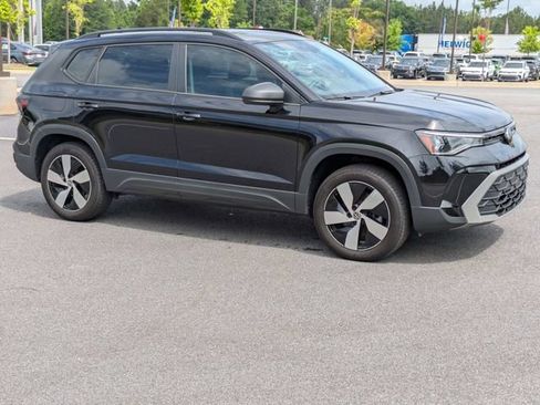 Used 2025 Volkswagen Taos S AWD/4WD image 2