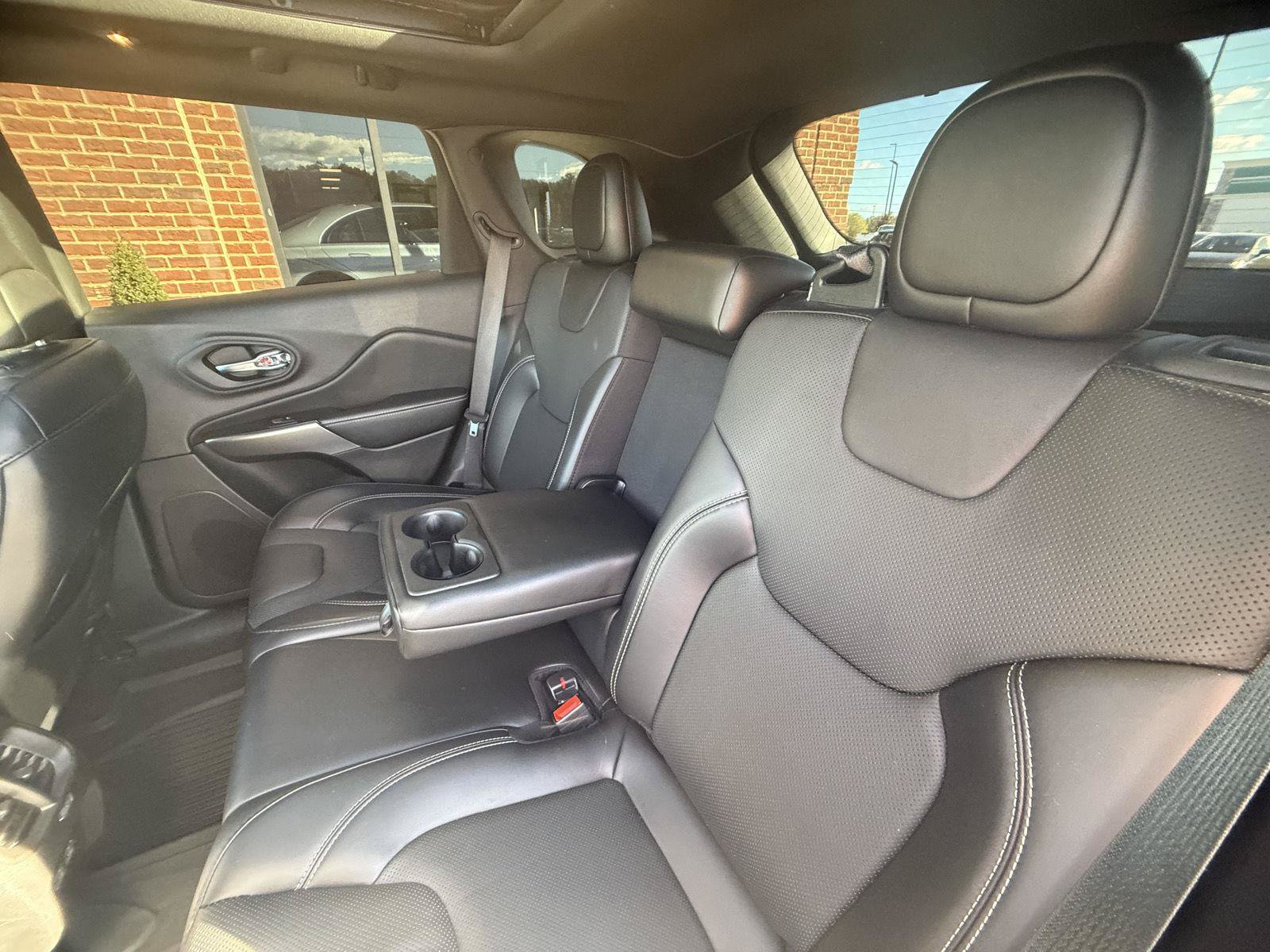 Used 2021 Jeep Cherokee Latitude Lux 80th Anniv w/ Quick Order Package 26U 80TH AWD/4WD image 19