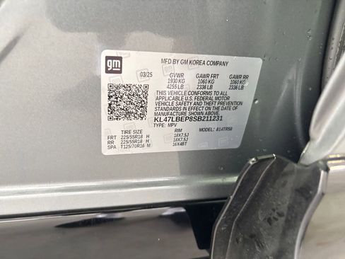 Used 2025 Buick Envista Sport Touring image 29