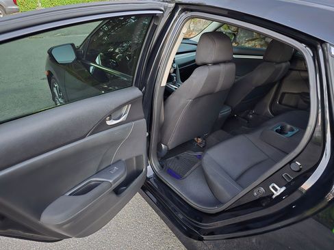 Used 2018 Honda Civic EX image 48