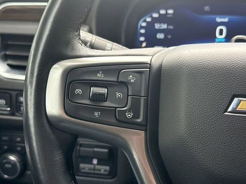 Used 2024 Chevrolet Suburban Premier w/ Advanced Technology Package image 28