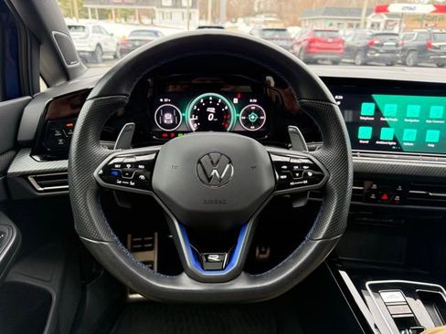 Used 2024 Volkswagen Golf R image 26