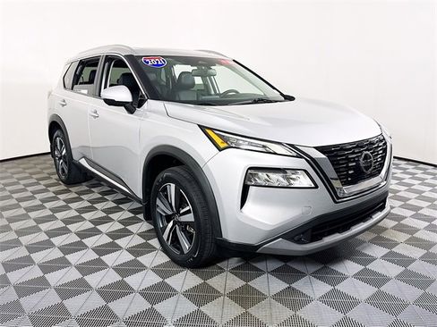 Certified 2021 Nissan Rogue SL image 1