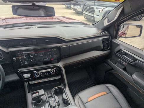 Used 2025 GMC Sierra 1500 AT4 w/ AT4 Premium Package image 35