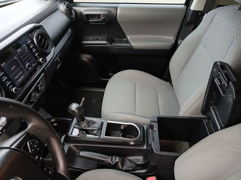 Used 2021 Toyota Tacoma SR w/ SR Convenience Package image 24