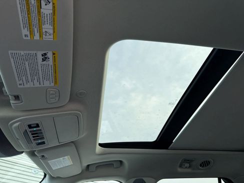 Certified 2025 Ford Explorer Active w/ Active Comfort Package image 19