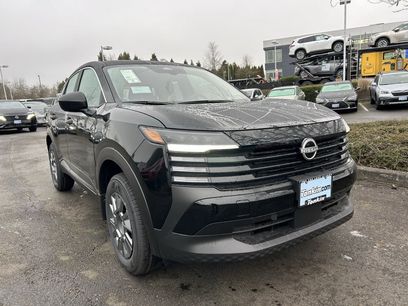 New 2025 Nissan Kicks S