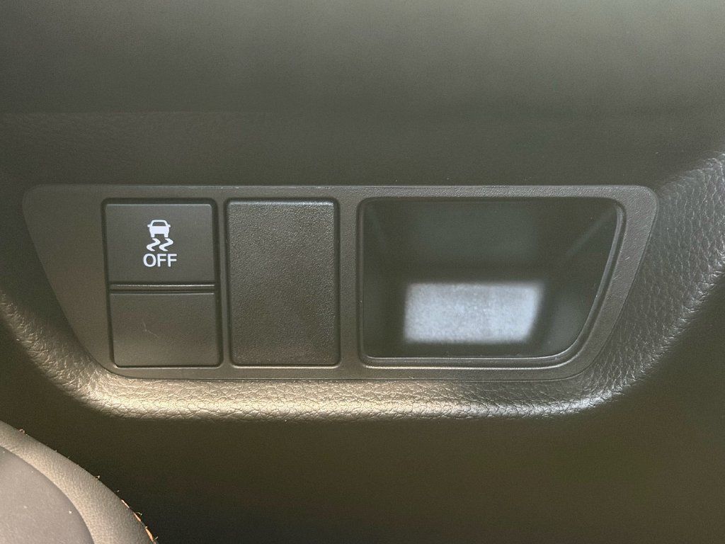 Used 2024 Honda HR-V Sport image 31