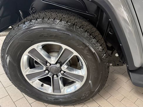 Used 2021 Jeep Wrangler Unlimited Sahara image 19