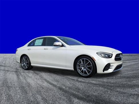 Used 2021 Mercedes-Benz E 350 4MATIC Sedan image 2