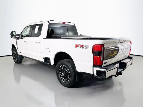 Used 2024 Ford F250 Platinum AWD/4WD image 9