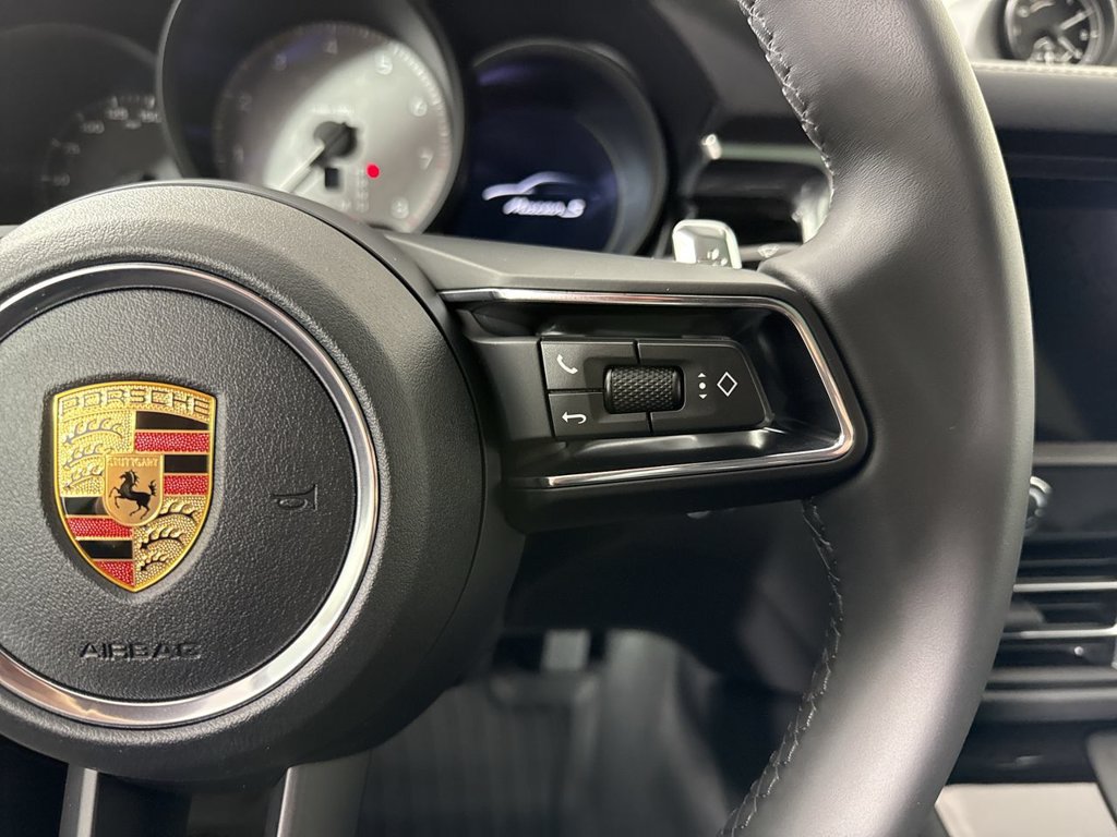 Used 2026 Porsche Macan S AWD/4WD image 39
